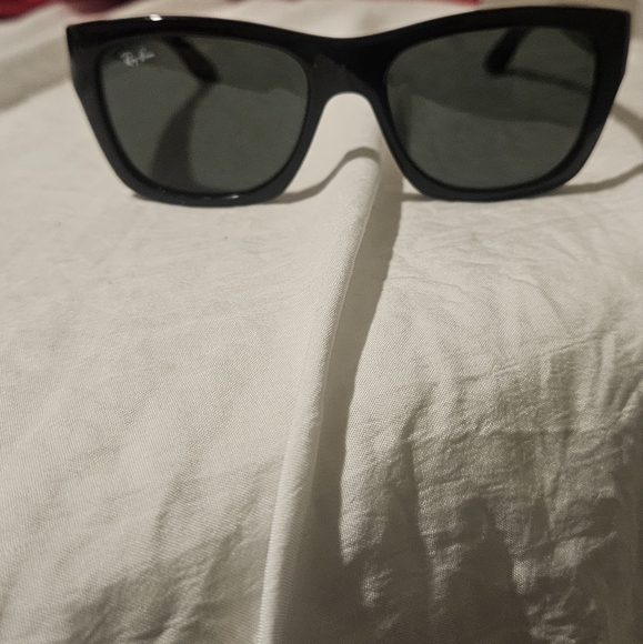 Ray-Bans - Picture 2 of 5